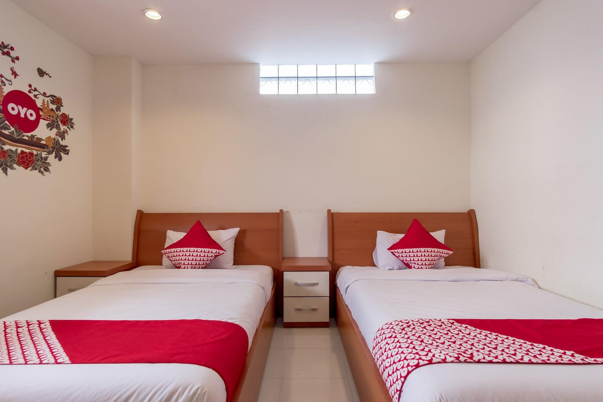 Oyo 294 Andrea Residence Syariah Medan Exterior photo